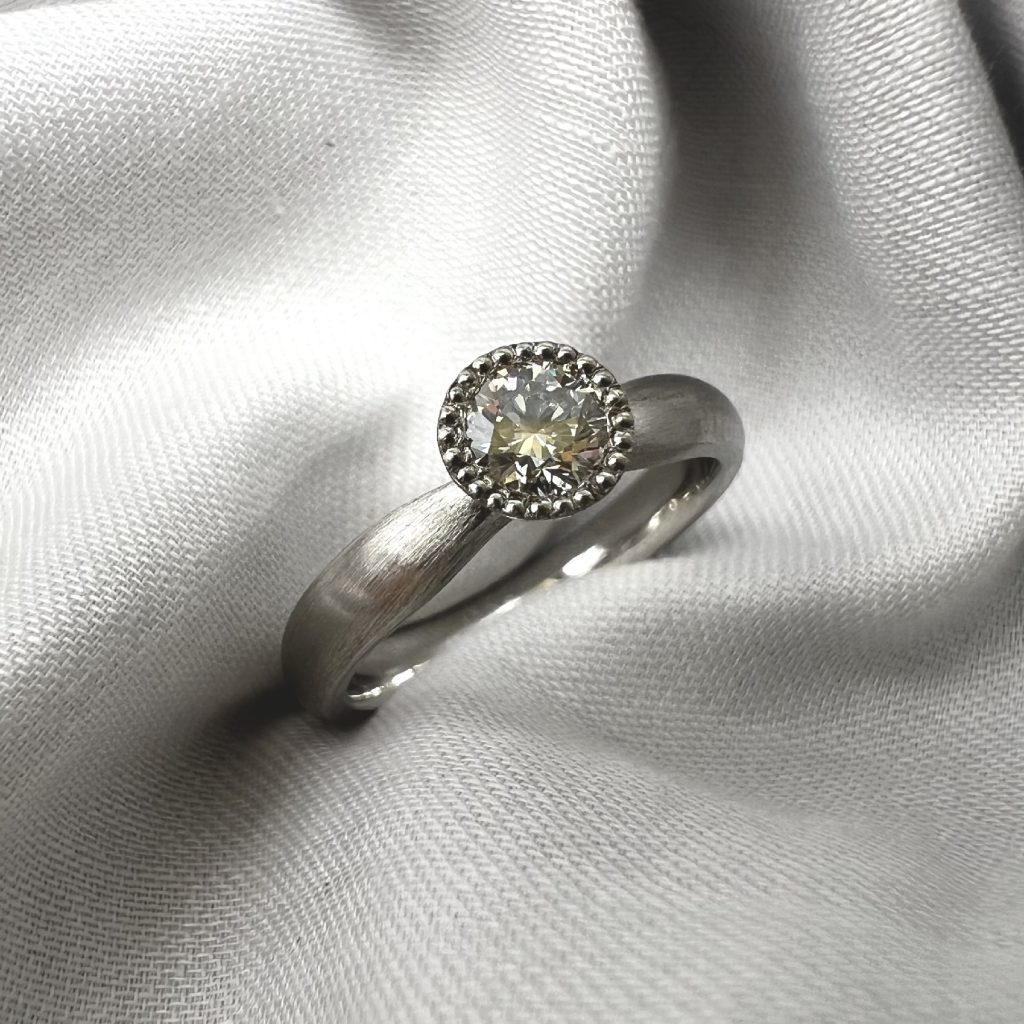 甲丸(2.5mm)